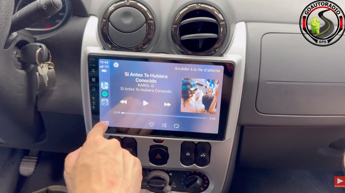 Autoradio Android Dacia Duster 1 - Apple CarPlay affiché sur autoradio Android Dacia Duster 1