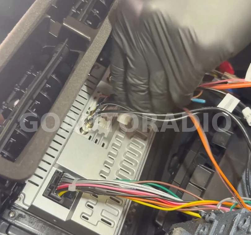 Branchement de l'antenne GPS sur autoradio Android Citroën C3 et DS3