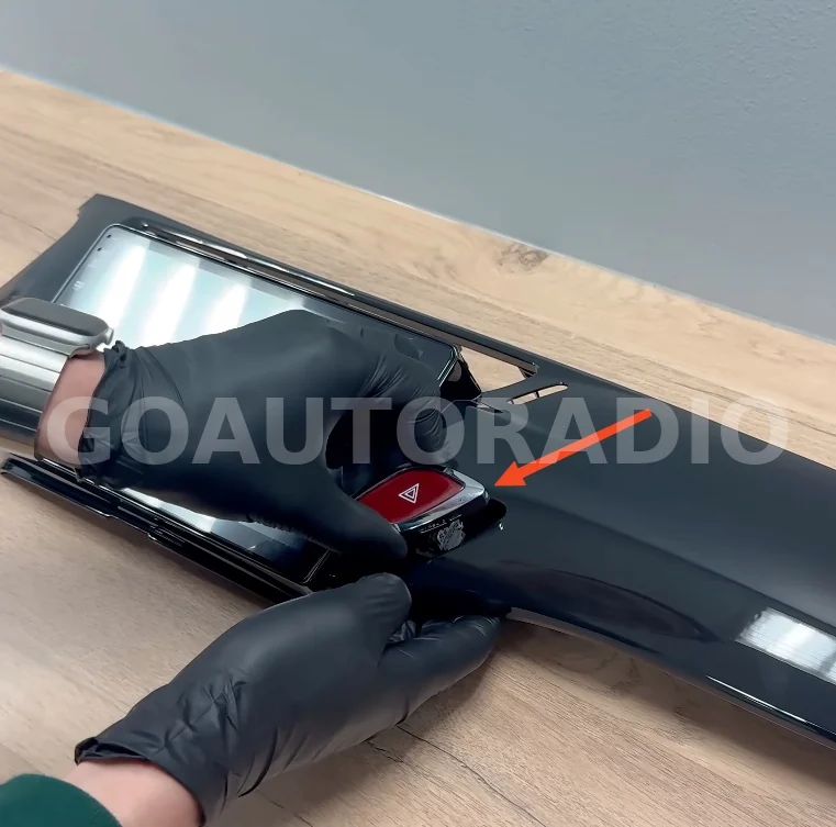 Installation du bouton warning sur nouvelle façade Citroën C3 et DS3