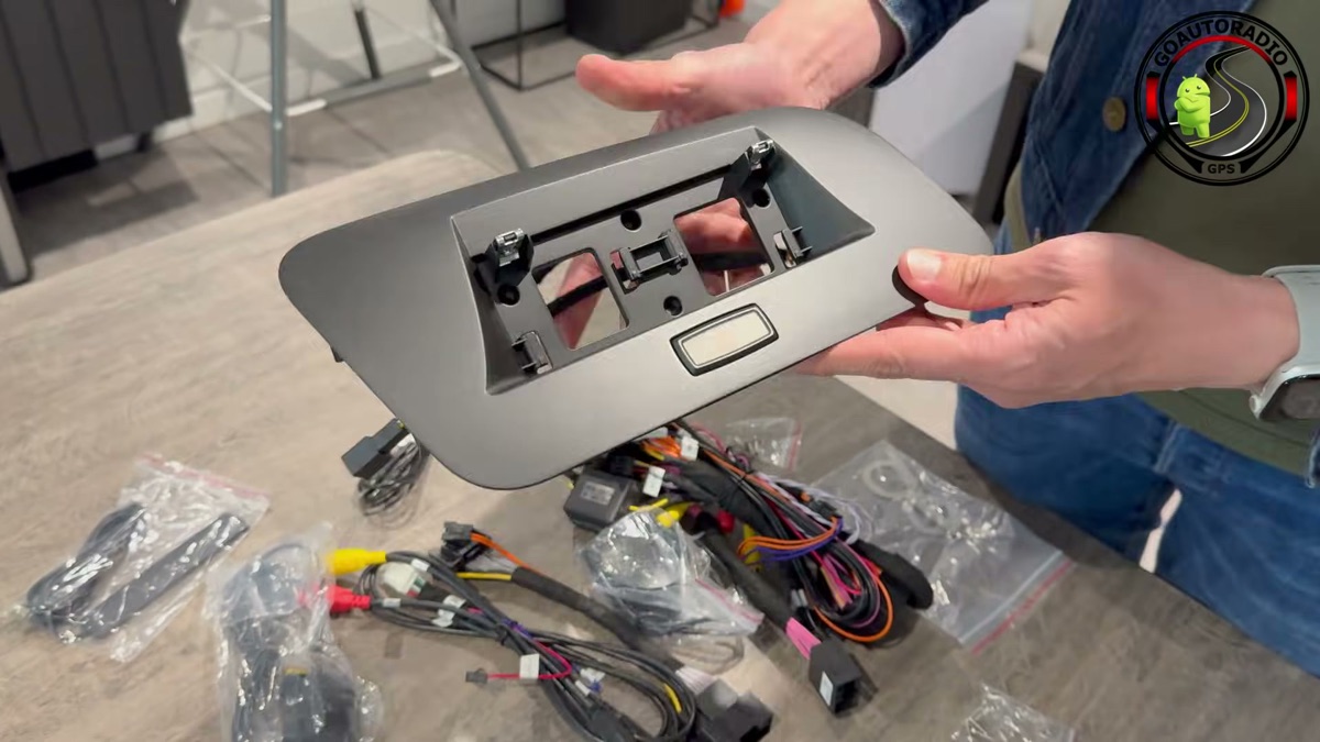 Façade du kit autoradio Android Audi Q5 pour intégrer le nouvel écran
