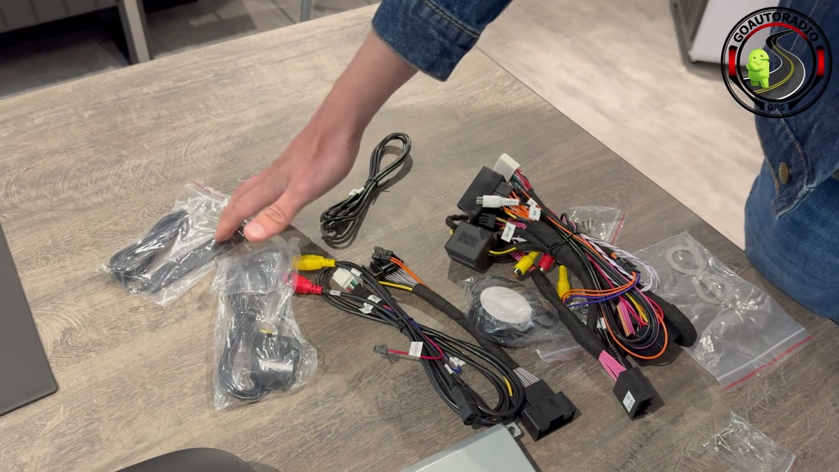 Faisceaux et accessoires du kit autoradio Android Audi Q5