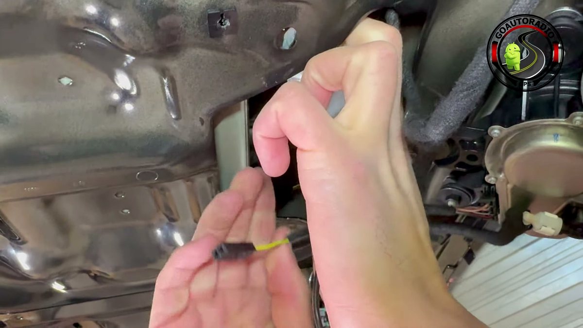 Connecteur de caméra de recul Audi Q5 à raccorder derrière la poignée de coffre