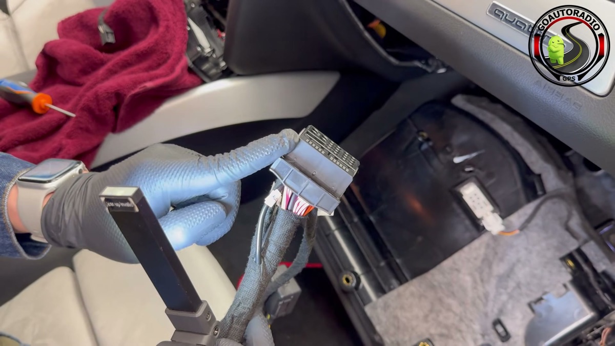 Prise d'origine Audi Q5 à raccorder au faisceau de l'écran Android