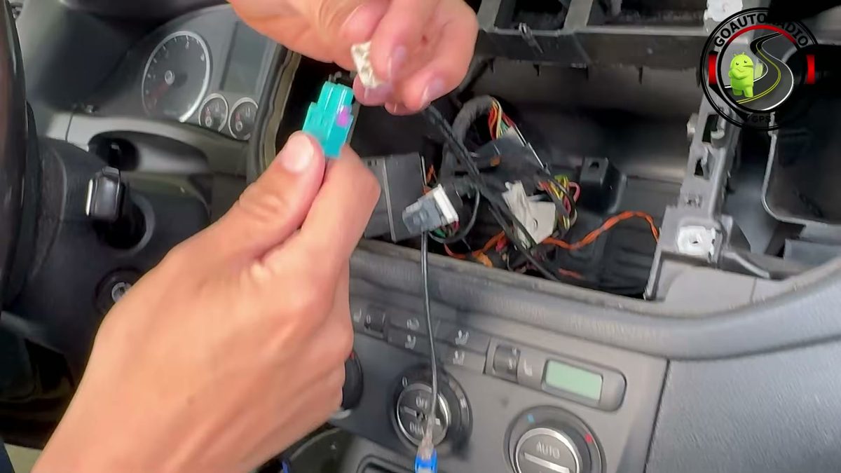 Adaptateur antenne radio pour autoradio Android Volkswagen Tiguan Golf Plus