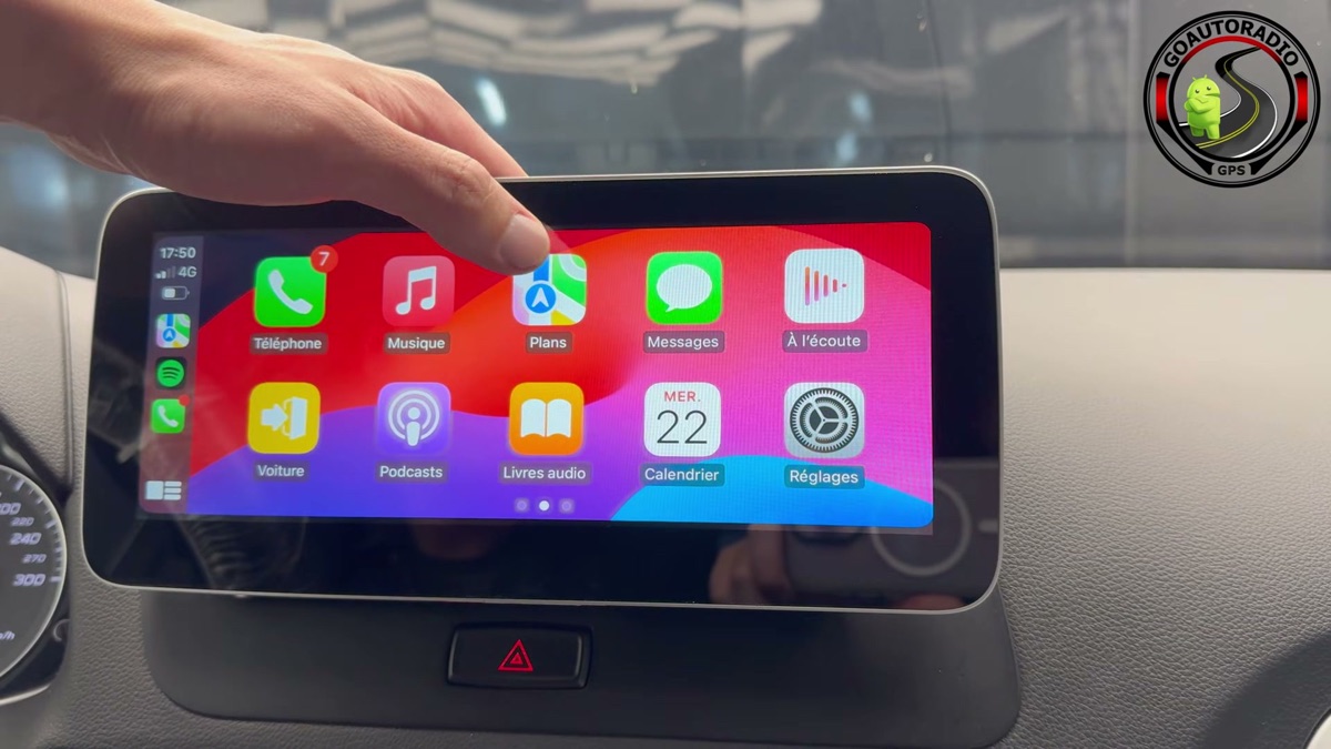 CarPlay sans fil affiché sur l'autoradio Android Audi Q5