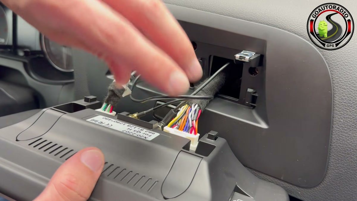 Branchement des connecteurs arrière de l'écran Android Audi Q5
