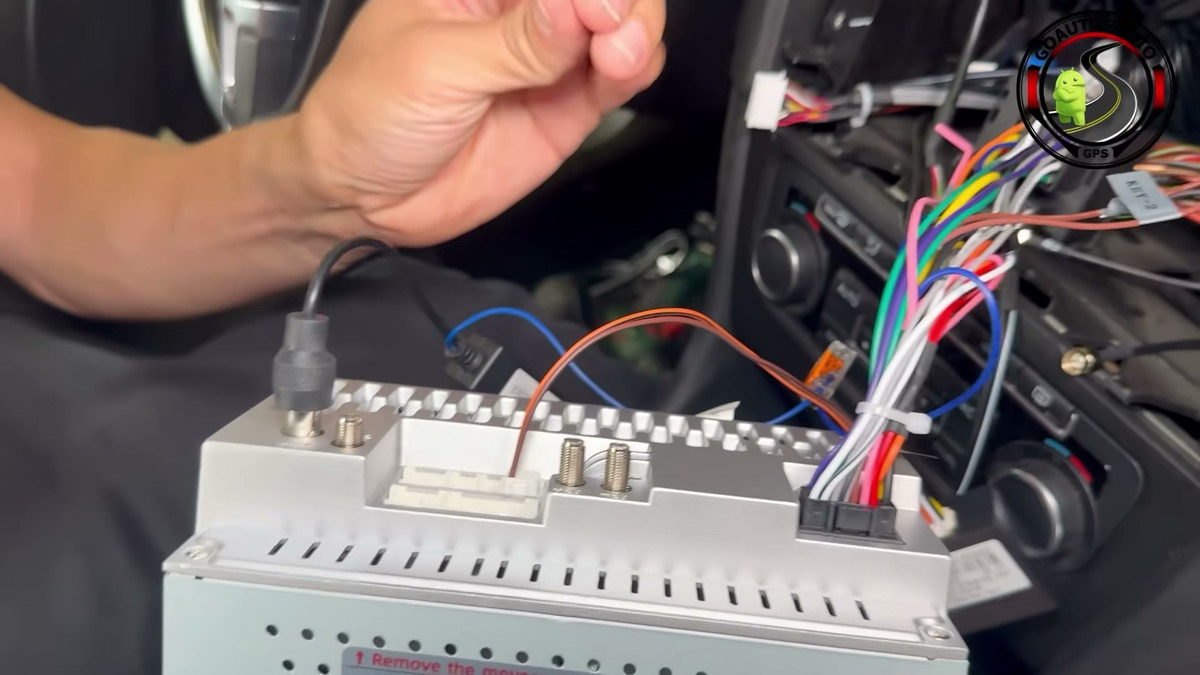 Autoradio Android Golf 6 - connectiques GPS radio et 4G
