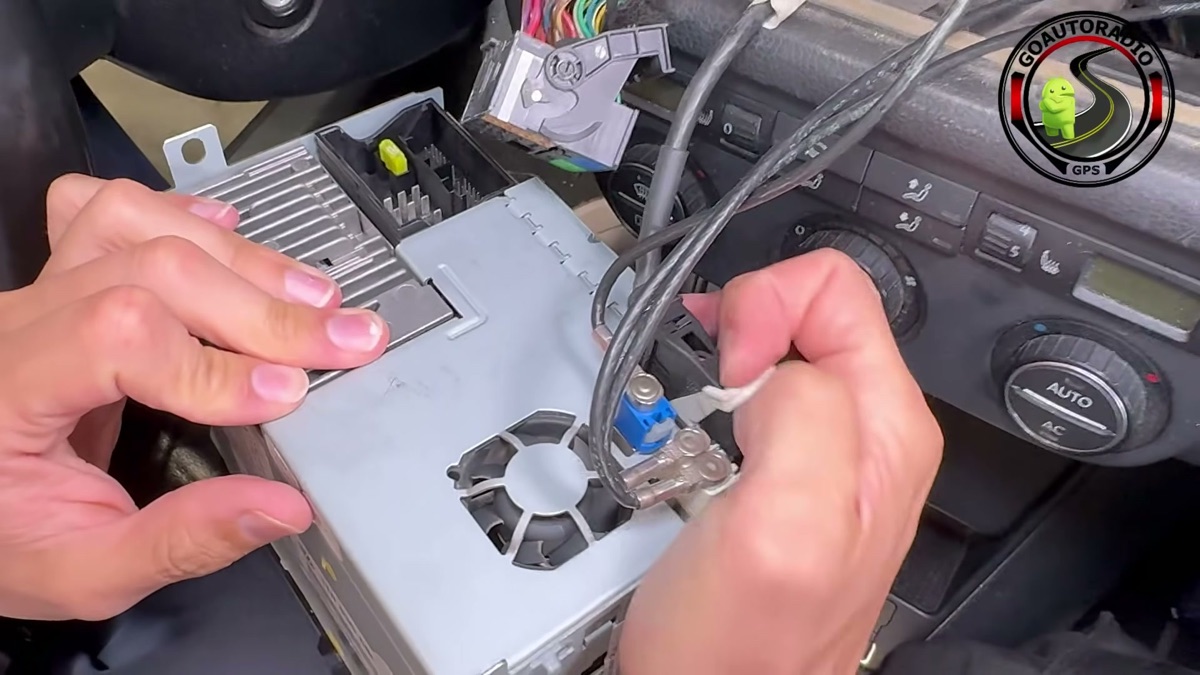 Connecteurs arrière autoradio Android Volkswagen Tiguan Golf Plus